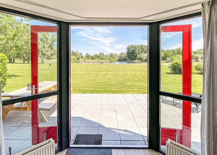 3 Bedroom Amazing In Semesterbostad