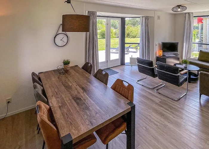 Semesterbostad 3 Bedroom Amazing In *