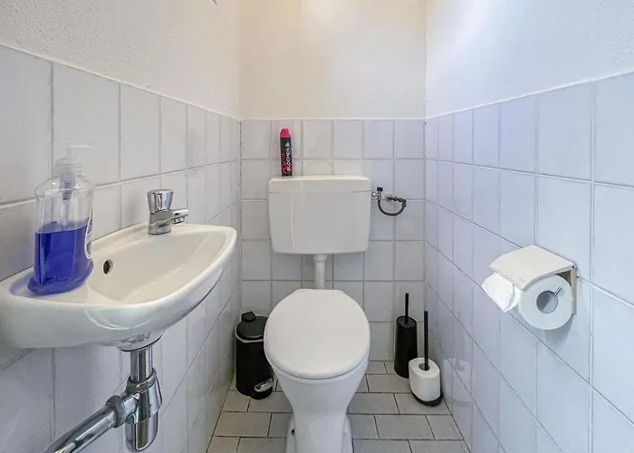 3 Bedroom Amazing In Semesterbostad Ewijk