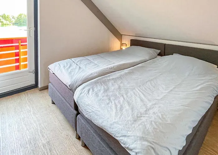 3 Bedroom Amazing In Semesterbostad Ewijk